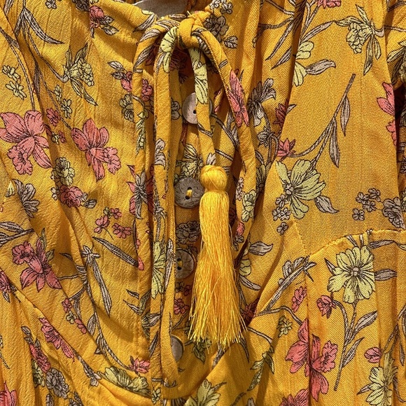 CHELSEA & VIOLET Floral Smocked Dress - Picture 3 of 11